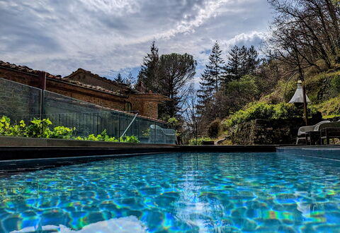 Mulino Morandi: L'Eau, Nuage, Ciel, Ressources En Eau, Plante, Piscine, Bleu Azur, Bâtiment, Arbre, Paysage Naturel