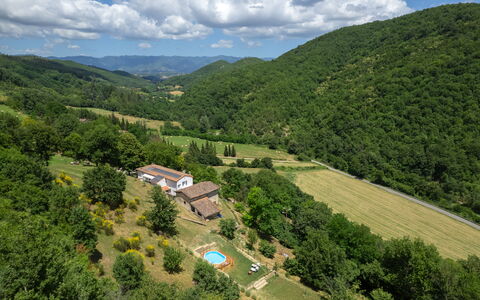 Villa Dei Tigli: Plante, Nuage, Ciel, Montagne, Paysage Naturel, Arbre, Lot Terre, Paysage, Plaine, Montagnes Relief