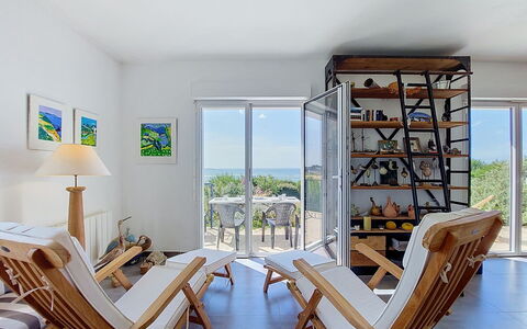 Ruilh Avel: Meubles, Chaise, Bois, Table, Mobilier De Jardin, Appartement, Dur, Eco Hôtel, Tache De Bois, Balcon