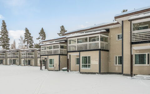 Vuokatinranta Suite 4 B: Meubles, Design Intérieur, Sol, Sol, Table, Plafond, Table Cuisine Et Salle A Manger, Éclairage, Chaise, Domicile