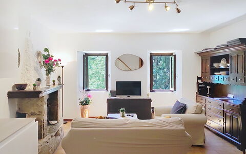 Casa sul Torrente: Meubles, Design Intérieur, Mur, Sol, Luminaire, Pièce, Plafond, Bois, Sol, Salon