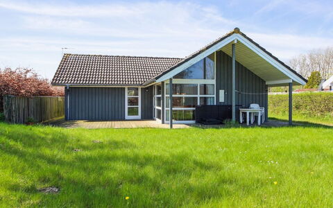 Carit - 80M from the Sea: Biens, Ombre, Allée, Ferme