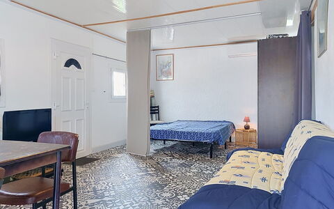 Les Lauriers Blancs: Sol, Sol, Meubles, Design Intérieur, Pièce, Plafond, Appartement, Lit, Chambre, Tache De Bois