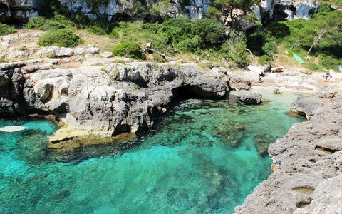 Gran Llombards: L'Eau, Ressources En Eau, Plante, Paysage Naturel, La Nature, Bleu Azur, Végétation, Cours D'Eau, Cotiers Et Relief Océaniques