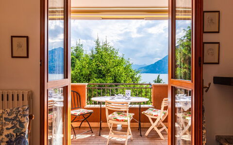 La Casa del Musicista: Nuage, Meubles, Propriété, Table, Ciel, Bâtiment, Chaise, Bois, Fenêtre, Design Intérieur