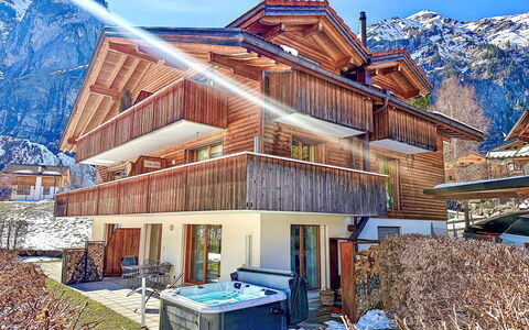 Bergluft: Maison, Domicile, Toit, Chalet, Village, Neige, L'Hiver, Balcon, Eco Hôtel, Village De Montagne