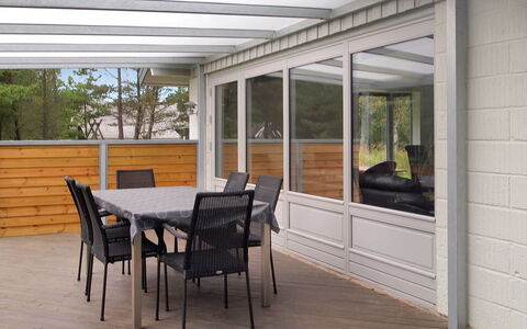 Manko - 1Km from the Sea: Bois, Porche, Mobilier De Jardin, Plate-Forme, Dur, Ombre, Structure En Plein Air, Verre, Tache De Bois, Patio