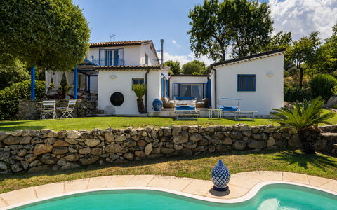 Villa Acquaro, Santa Caterina Dello Ionio, Pool, A: Bleu, Domicile, Biens, Recours, Chalet, Ombre, Piscine, Jardin, Aménagement Paysager, Villa