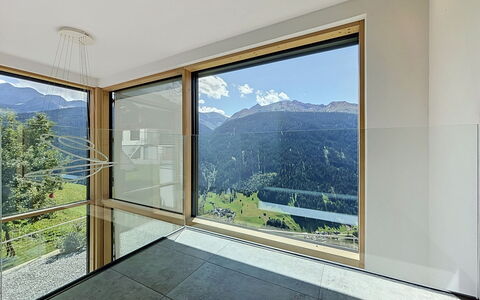 Skyline Retreat: Verre, Plafond, Daylighting, Balcon, Eco Hôtel