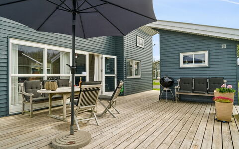 Melin - 2.8Km from the Sea: Bois, Toit, Architecture, Domicile, Maison, Chalet, Siding, Dur, Pente, Biens