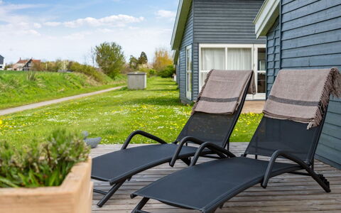 Melin - 2.8Km from the Sea: Bois, Toit, Architecture, Domicile, Maison, Chalet, Siding, Dur, Pente, Biens