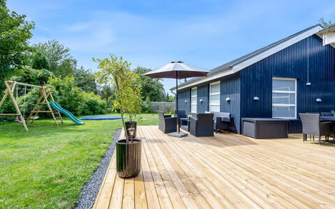 Binta - 800M from the Sea: Bois, Toit, Architecture, Domicile, Maison, Chalet, Siding, Dur, Pente, Biens