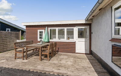 Paula - 80M from the Sea