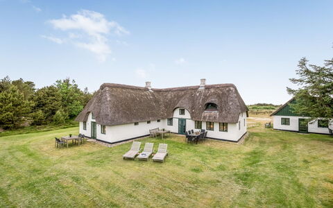 Wandrath - 2Km from the Sea: Maison, Toit, Domicile, Chalet, Cabanon, Batiments Jardin, Siding, Cour, Cabane En Rondins, Cabane