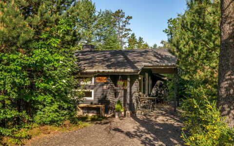 Hilde - 350M to the Fjord: Bois, Toit, Architecture, Domicile, Maison, Chalet, Siding, Dur, Pente, Biens