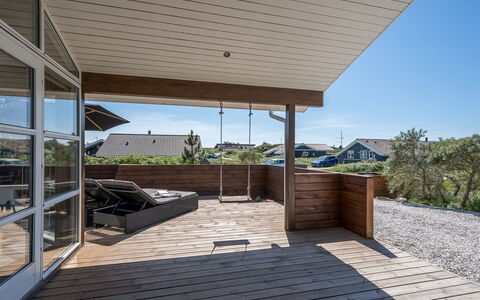 Aurore - 700M from the Sea: Herbe, Prairie, Paysage, Écorégion, Plaine, Communauté Des Plantes, Lot Terre, Mobilier De Jardin, Prairie, Formations Arbustives