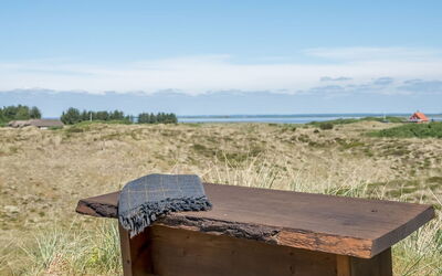 Aurore - 700M from the Sea