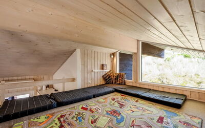 Aurore - 700M from the Sea