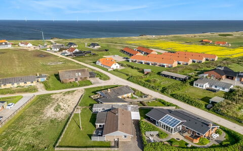 Mads - 400M from the Sea: Zone Résidentielle, Vue Du Ciel, Lot Terre, Photographie Aérienne, Banlieue, Biens, Stock Photographie