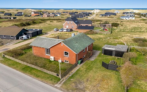Hilppa - 400M from the Sea: Bois, Domicile, Porche, Plate-Forme, Dur, Toit, Tache De Bois, Parquet, Eco Hôtel