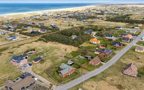 Hilppa - 400M from the Sea: Bois, Domicile, Porche, Plate-Forme, Dur, Toit, Tache De Bois, Parquet, Eco Hôtel