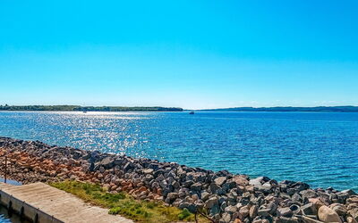 Ethly - 10M from the Sea