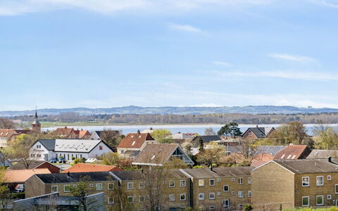 Fania - 500M from the Sea: Toit, Maison, Domicile, Chalet, Porte, Siding, Plate-Forme, Porche, Planche, Dur
