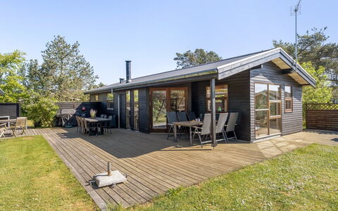 Gligorij - 450M from the Sea: Meubles, Design Intérieur, Sol, Sol, Plafond, Pièce, Chaise, Table, Appartement, Table Cuisine Et Salle A Manger