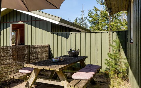 Bedri - 150M from the Sea: Herbe, Prairie, Lot Terre, Chalet, Zone Rurale, Prairie, Batiments Jardin, Jardin, Cabanon