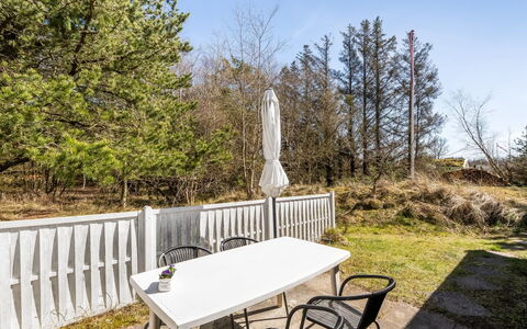 Bedri - 150M from the Sea: Herbe, Prairie, Lot Terre, Chalet, Zone Rurale, Prairie, Batiments Jardin, Jardin, Cabanon