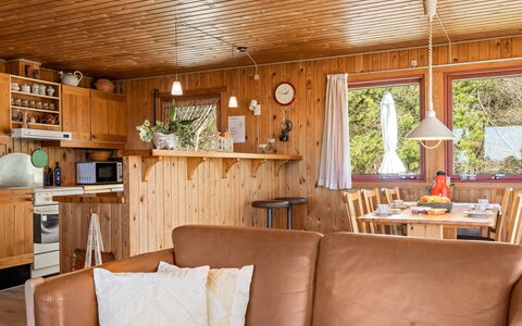Bedri - 150M from the Sea: Meubles, Bois, Design Intérieur, Plafond, Pièce, Domicile, Sol, Salon, Sol, Dur