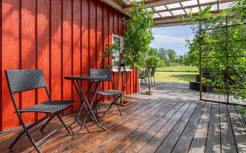 Ieva - 3.9Km from the Sea: Domicile, Zone Résidentielle, Maison, Chalet, Toit, Lot Terre, Siding, Jardin, Biens, Pelouse