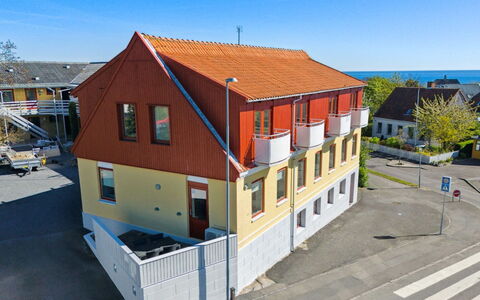 Eicke - 400M from the Sea: Bois, Toit, Architecture, Domicile, Maison, Chalet, Siding, Dur, Pente, Biens