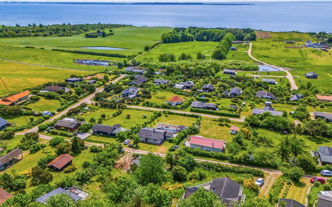 Gjuro - 800M from the Sea: Bois, Toit, Architecture, Domicile, Maison, Chalet, Siding, Dur, Pente, Biens