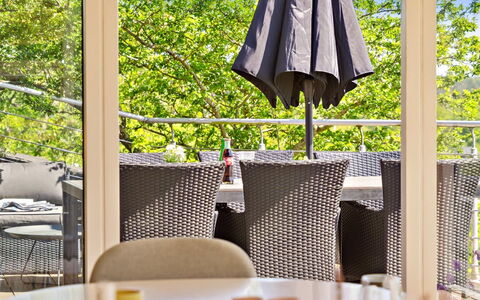 Selke - 300M from the Sea: Maison, Domicile, Toit, Chalet, Biens, Aménagement Paysager, Batiments Jardin, Siding, Ferme