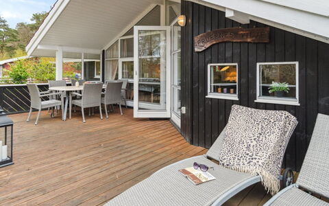 Gertruda - 220M from the Sea: Bois, Toit, Architecture, Domicile, Maison, Chalet, Siding, Dur, Pente, Biens