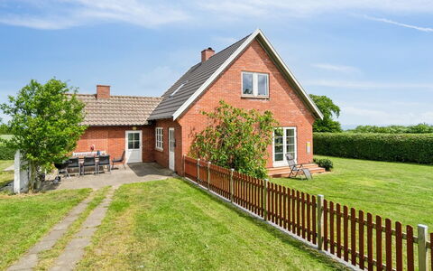 Hildulf - 1Km from the Sea: Bois, Toit, Architecture, Domicile, Maison, Chalet, Siding, Dur, Pente, Biens