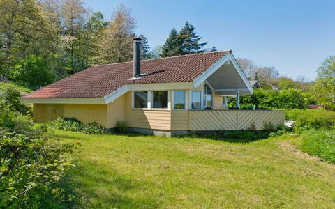 Henric - 75M from the Sea: Bois, Toit, Architecture, Domicile, Maison, Chalet, Siding, Dur, Pente, Biens