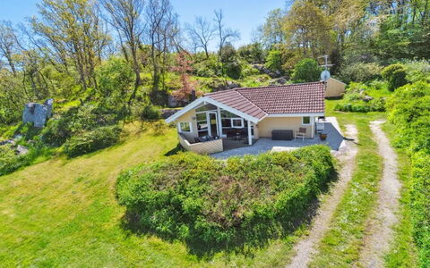 Henric - 75M from the Sea: Bois, Toit, Architecture, Domicile, Maison, Chalet, Siding, Dur, Pente, Biens