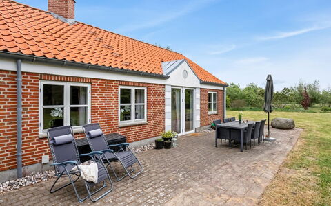 Marlise - 2.5Km from the Sea: Maison, Domicile, Toit, Zone Résidentielle, Chalet, Biens, Ferme, Pelouse, Aménagement Paysager, Siding