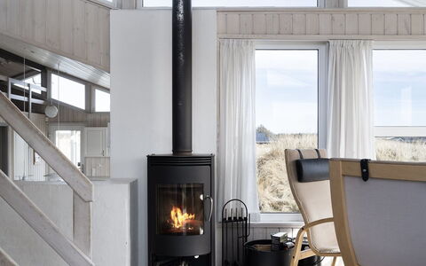 Merta - 150M from the Sea: Foyer, Poêle À Bois, Sol, Salon, Cheminée, Cheminée, Dur, Matériau Naturel, Électroménager, Tache De Bois