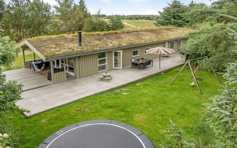 Yngve - 1.2Km from the Sea: Bois, Domicile, Porche, Plate-Forme, Dur, Toit, Tache De Bois, Parquet, Eco Hôtel