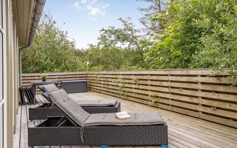 Yngve - 1.2Km from the Sea: Bois, Domicile, Porche, Plate-Forme, Dur, Toit, Tache De Bois, Parquet, Eco Hôtel