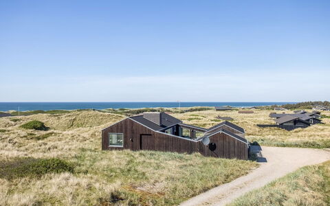 Carit - 450M from the Sea: Bois, Domicile, Porche, Plate-Forme, Dur, Toit, Tache De Bois, Parquet, Eco Hôtel