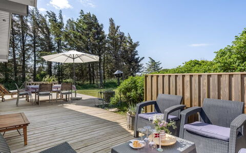 Everd - 300M from the Sea: Herbe, Prairie, Paysage, Écorégion, Plaine, Communauté Des Plantes, Lot Terre, Mobilier De Jardin, Prairie, Formations Arbustives
