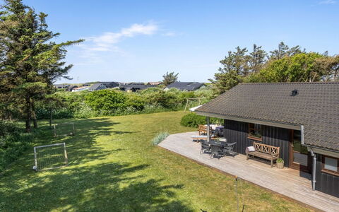 Everd - 300M from the Sea: Herbe, Prairie, Paysage, Écorégion, Plaine, Communauté Des Plantes, Lot Terre, Mobilier De Jardin, Prairie, Formations Arbustives