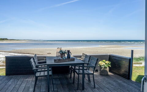 Eleanore - 25M from the Sea: Bois, Domicile, Porche, Plate-Forme, Dur, Toit, Tache De Bois, Parquet, Eco Hôtel