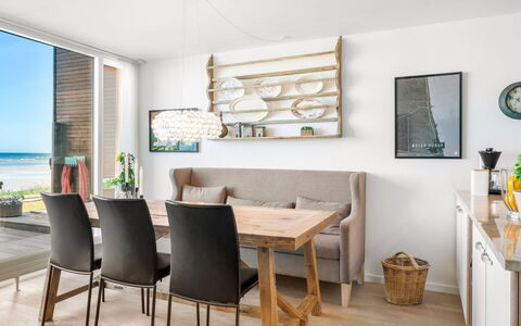 Eleanore - 25M from the Sea: Bois, Domicile, Porche, Plate-Forme, Dur, Toit, Tache De Bois, Parquet, Eco Hôtel