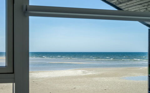 Eleanore - 25M from the Sea: Bois, Domicile, Porche, Plate-Forme, Dur, Toit, Tache De Bois, Parquet, Eco Hôtel