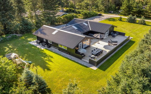 Ema - 1.9Km from the Sea: Bois, Toit, Architecture, Domicile, Maison, Chalet, Siding, Dur, Pente, Biens